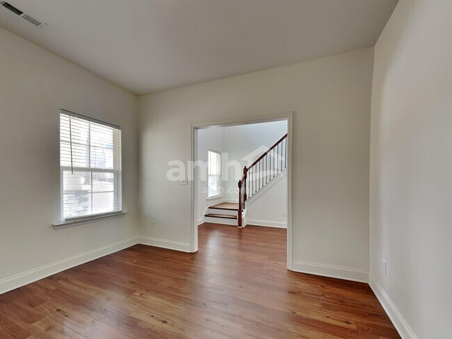 Building Photo - 3232 Grange Ct