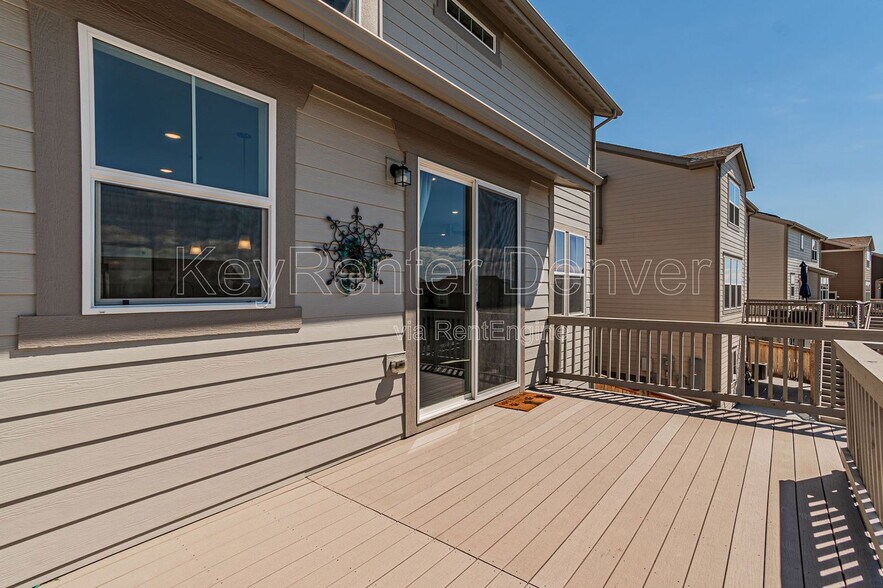 Building Photo - 9469 Rifle St