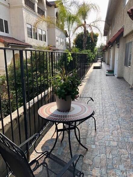 Primary Photo - 212 N Jackson St