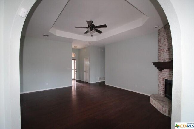 Building Photo - 2603 Jasmine Ln