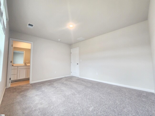 Building Photo - 810 Sandbach Rd