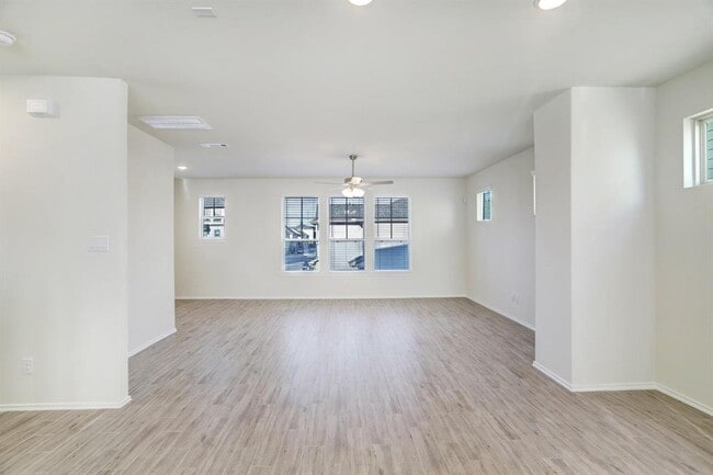 Building Photo - 3144 Founders Rock Dr