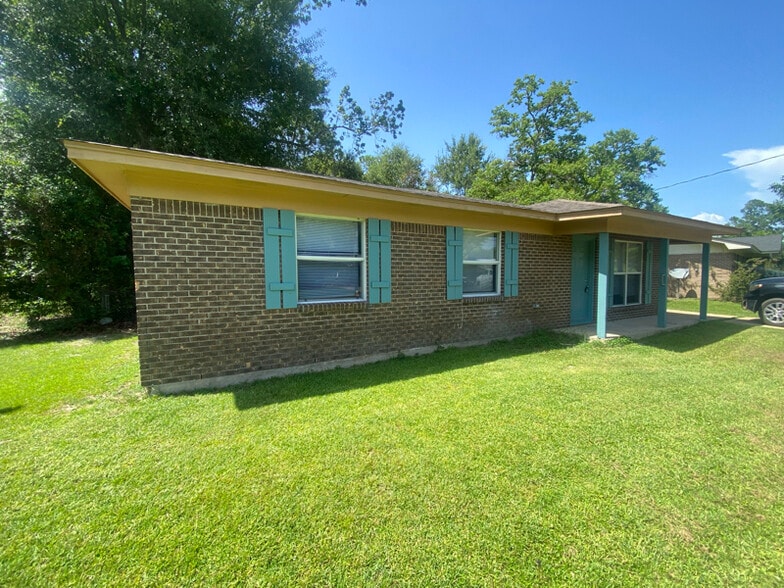 Building Photo - 3918 Monterey Dr