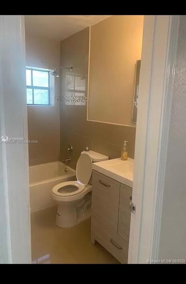 Building Photo - 1501 NW 174th St