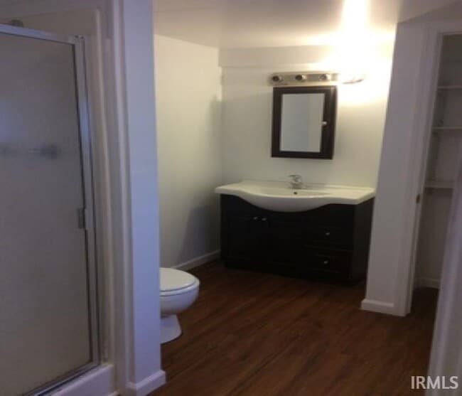 Building Photo - 609 E University St