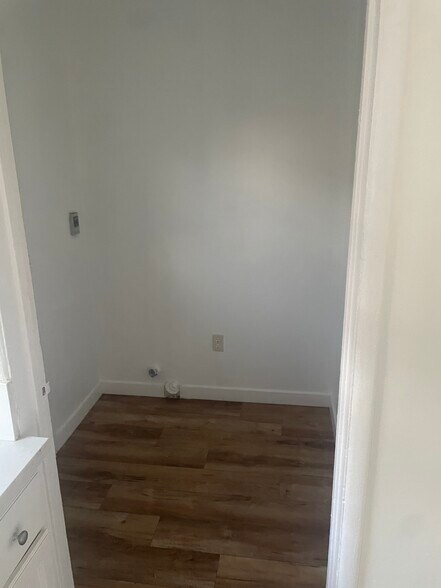 Pantry - 6027 Heliotrope Ave
