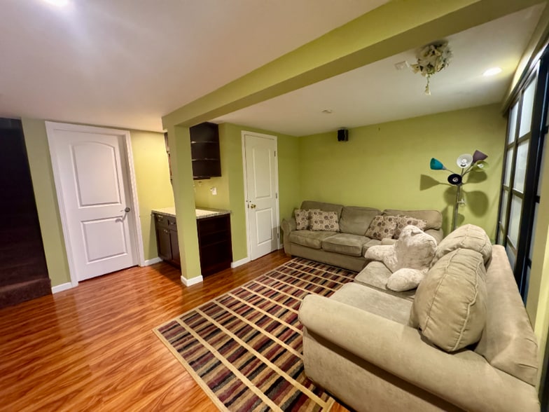 Building Photo - 101 Lunado Wy