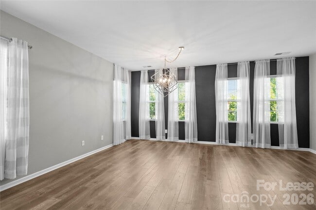 Building Photo - 19002 Lake Breeze Dr