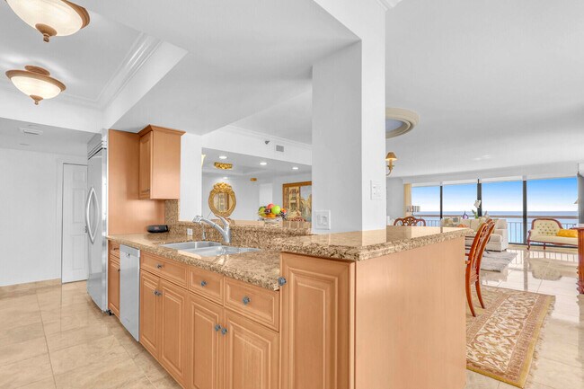 Building Photo - 4000 N Ocean Dr