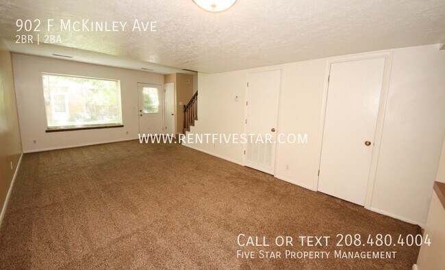 Building Photo - 902 F McKinley Ave-