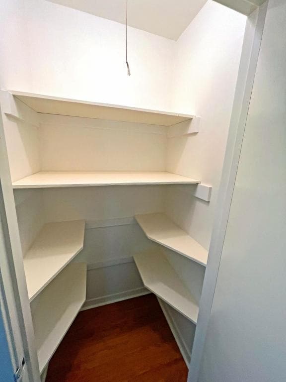 Building Photo - 701 Gardenia Ln