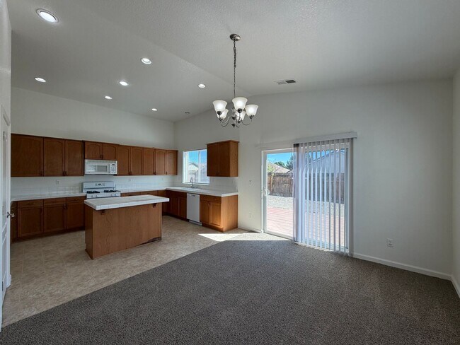 Building Photo - 1719 Short Oak Ct