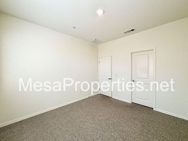 Building Photo - 15886 Rain Lily Ct