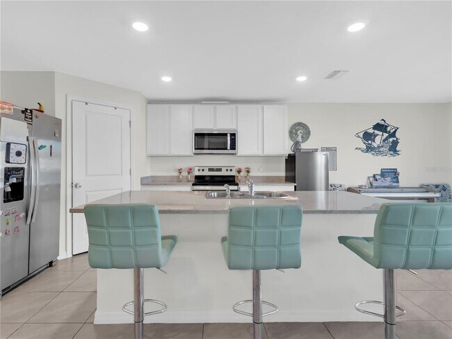 Building Photo - 16767 Sunburst Lake St