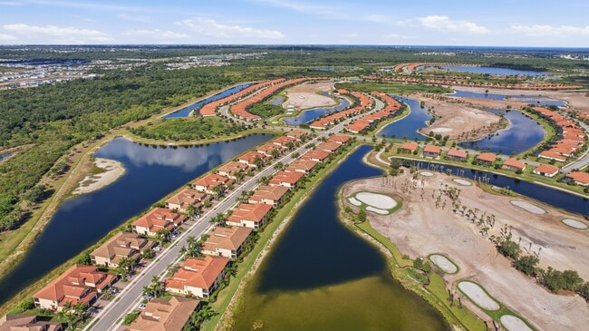 Building Photo - 10792 Tarflower Dr