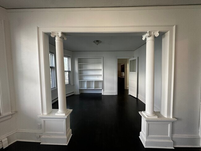 Building Photo - 3919 W Vliet St