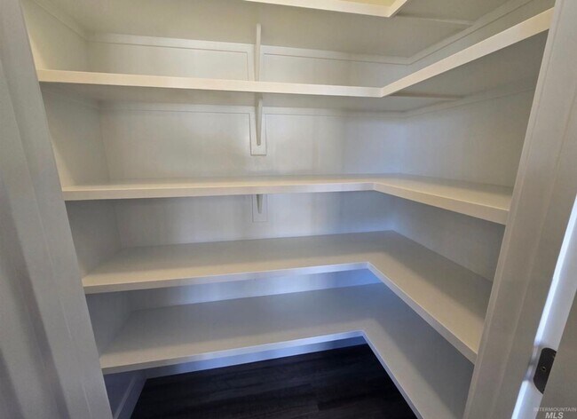 Building Photo - Beautiful Newer Built 3-Bedroom, 2 bath Home in Meadows at West Highlands