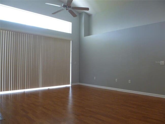 Building Photo - 6936 Cohasset Cir