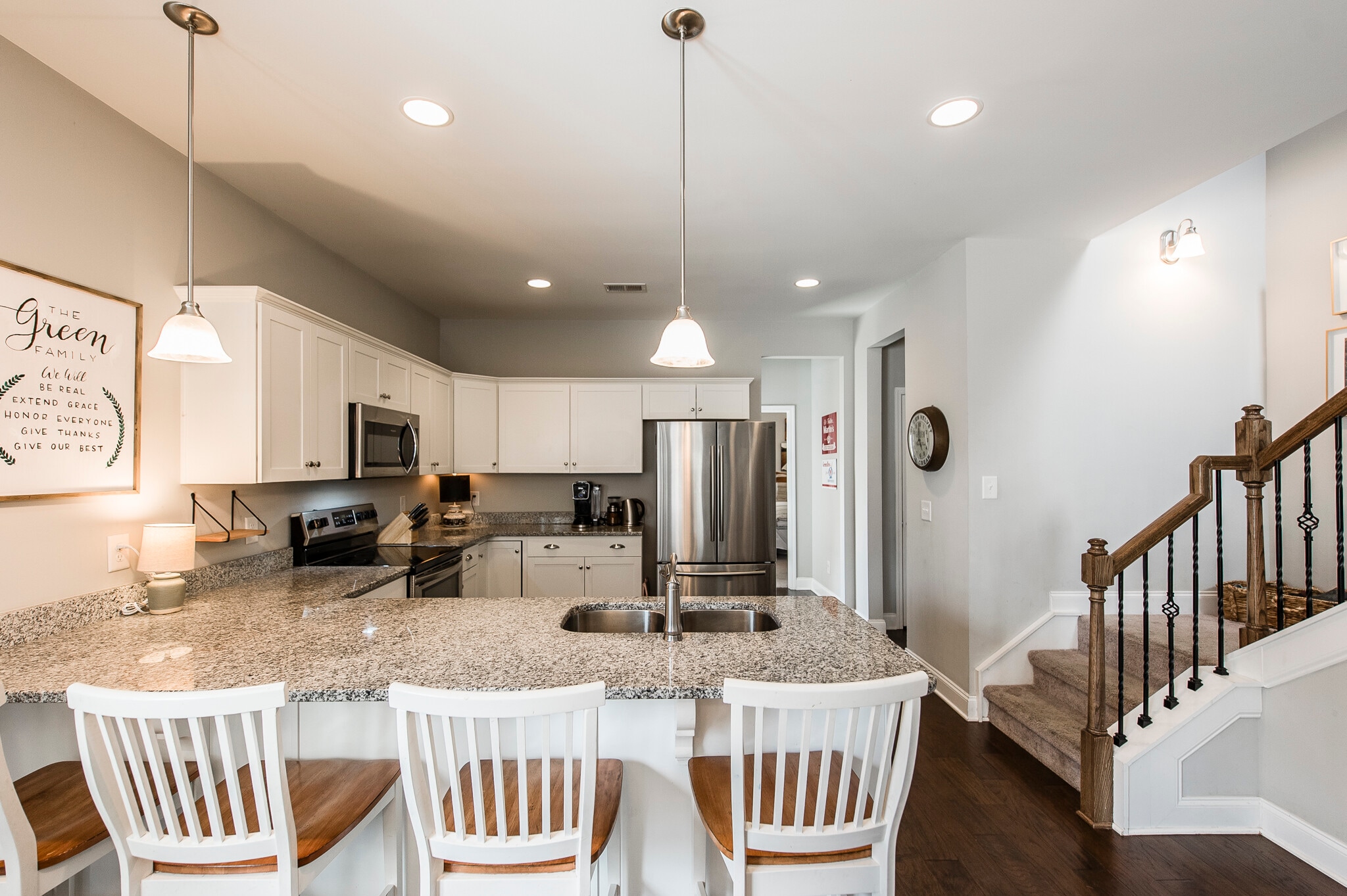 Building Photo - 1048 Westgate Dr