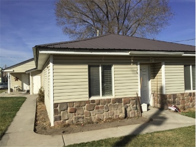 Building Photo - 267 E State Rd