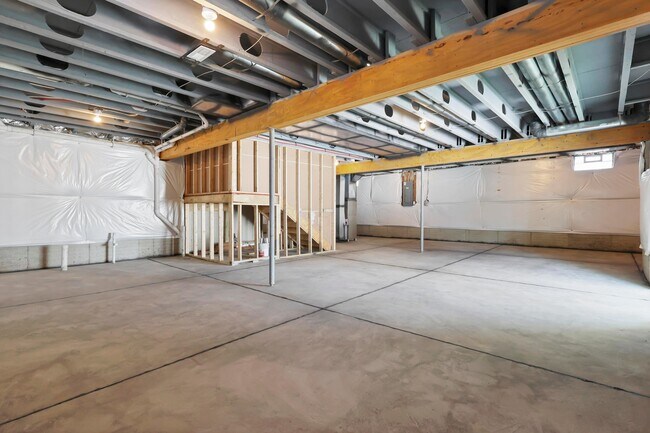 Building Photo - 12122 Warbler Wy