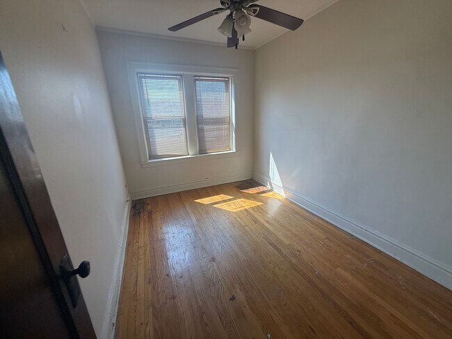 Building Photo - 7441 Randolph St