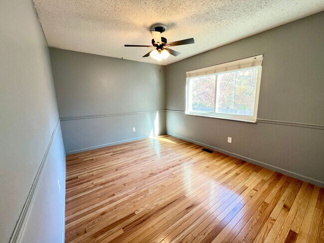 Building Photo - 1515 Mautenne Dr