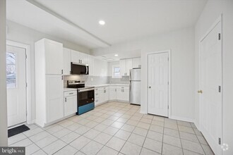 Building Photo - 7410 Bristol Pike
