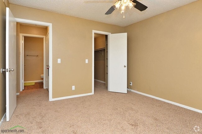 Bedroom - The Joseph at Huebner