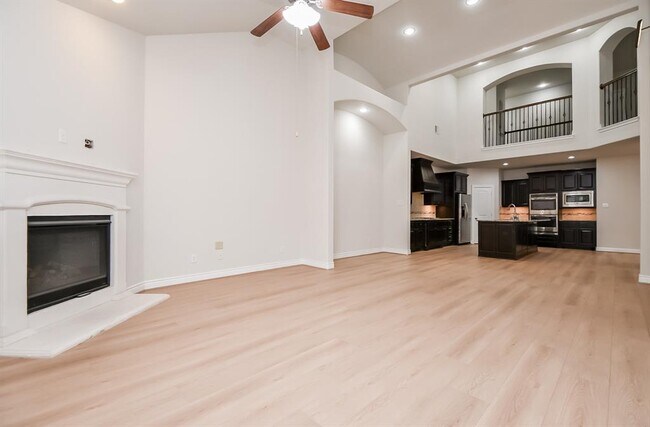 Building Photo - 24210 Madrid Hill Ln