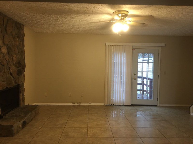 Building Photo - 6479 Meadow Rue Dr