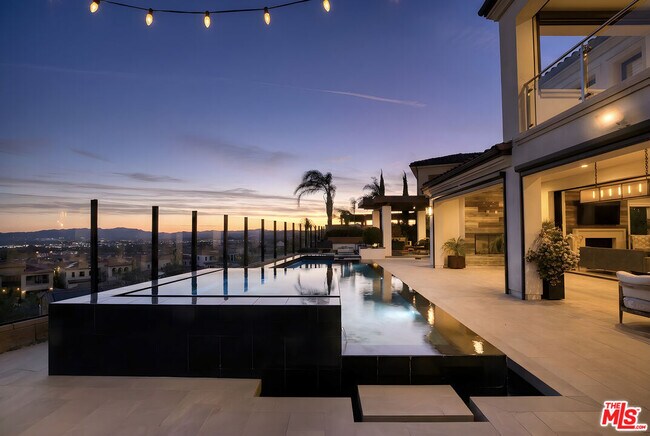 Building Photo - 20124 Piccadilly Ln