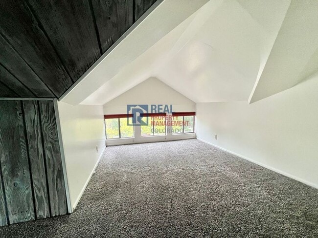 Building Photo - 594 S Ogden St