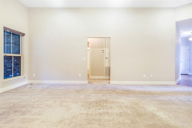 Building Photo - 3934 Fielding Ct