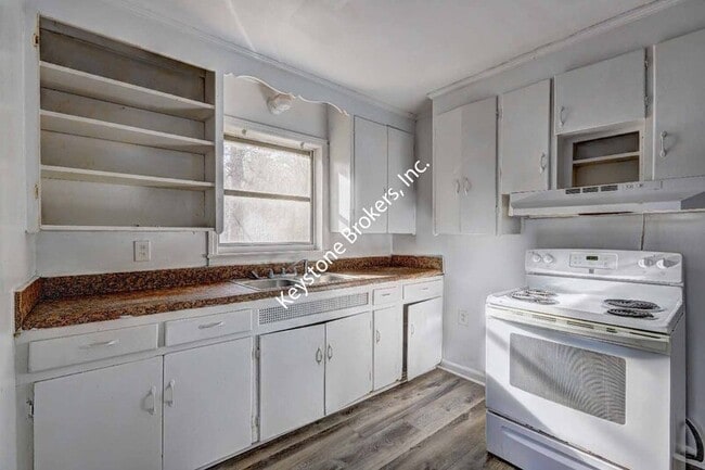 Building Photo - 1169 Lamont St