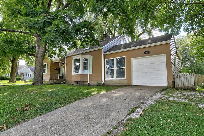 Building Photo - 2911 Shroyer Rd