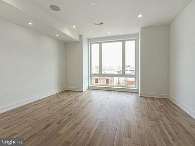 Building Photo - 1544 S 20th St