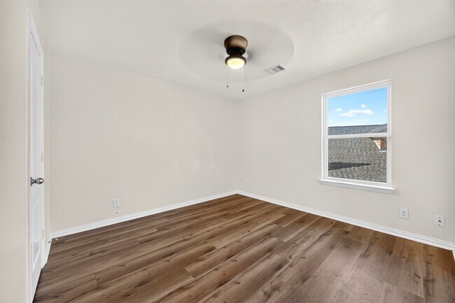 Building Photo - 2403 Summers Glen Ct