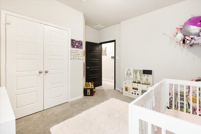 Building Photo - 418 Emerald Thicket Ln