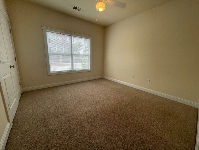 Building Photo - PRE-LEASING FOR AUGUST 2026!