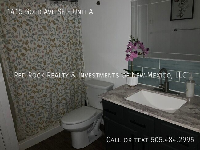 Building Photo - 1415 Gold Ave SE