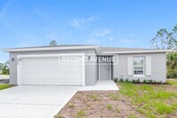 Building Photo - 2820 Felda Ave