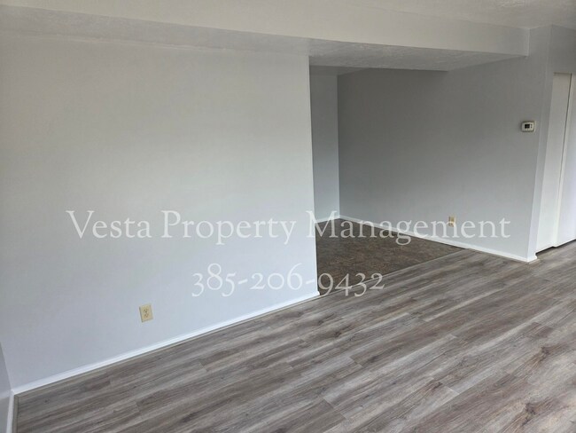 Building Photo - 1030 Healy St