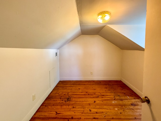 Building Photo - 301 Ragland St