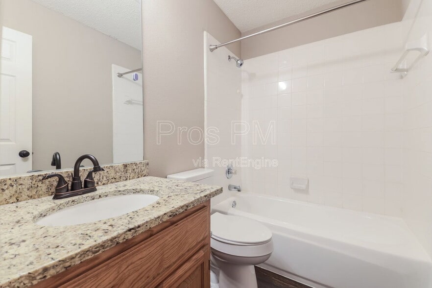 Building Photo - 4108 Creekmeadow Dr