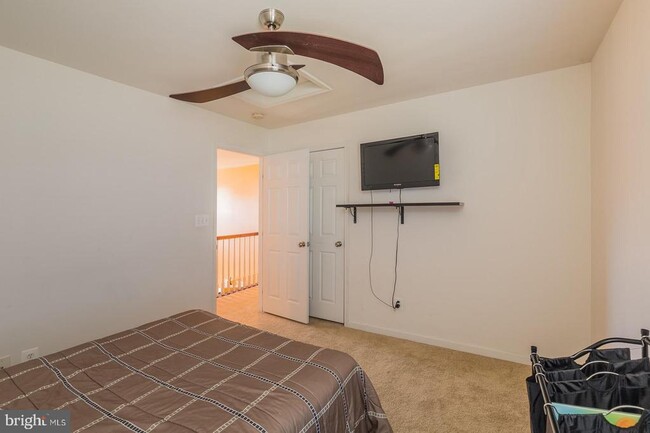Building Photo - 16397 Topsail Ln