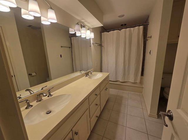 Building Photo - 5839 Lake Point Dr