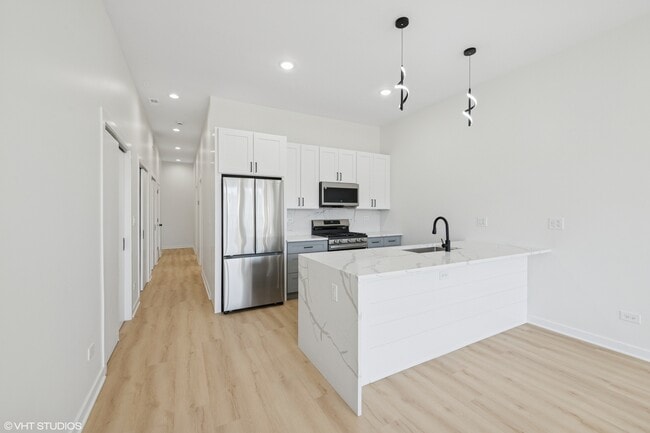 Building Photo - 1058 N Central Park Ave
