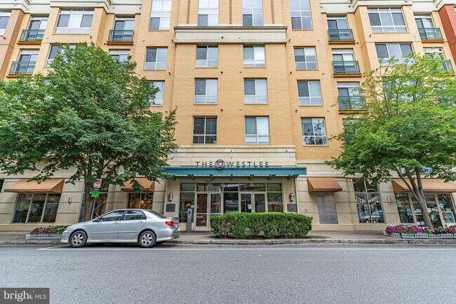 Primary Photo - 2200 N Westmoreland St