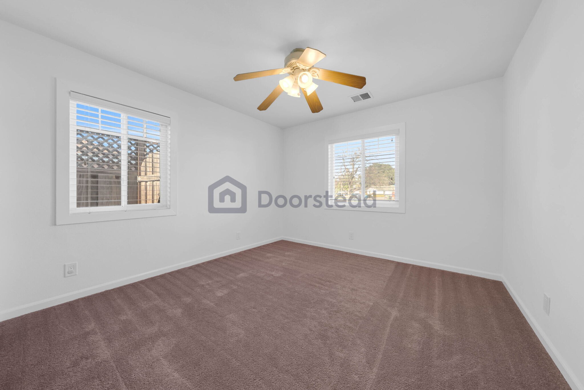 Building Photo - 2448 Pioneer Ave